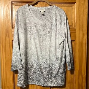 Chico’s Zenergy Women's Grey Patterned Top
